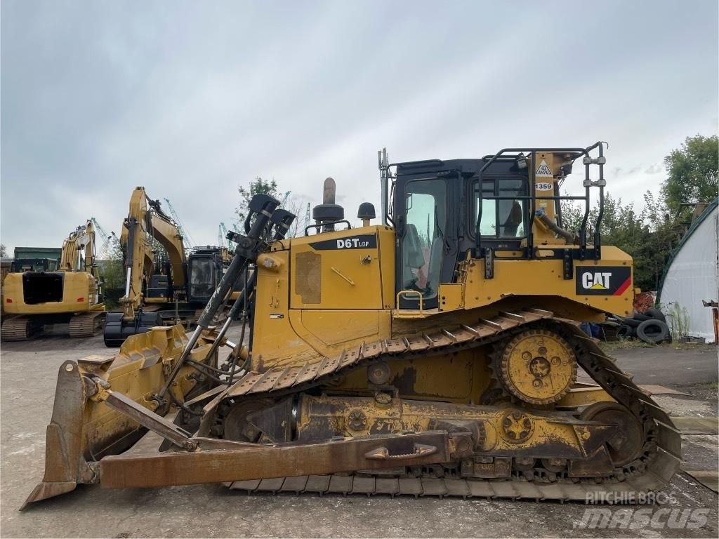 CAT D 6 T LGP Bulldozer på larvebånd