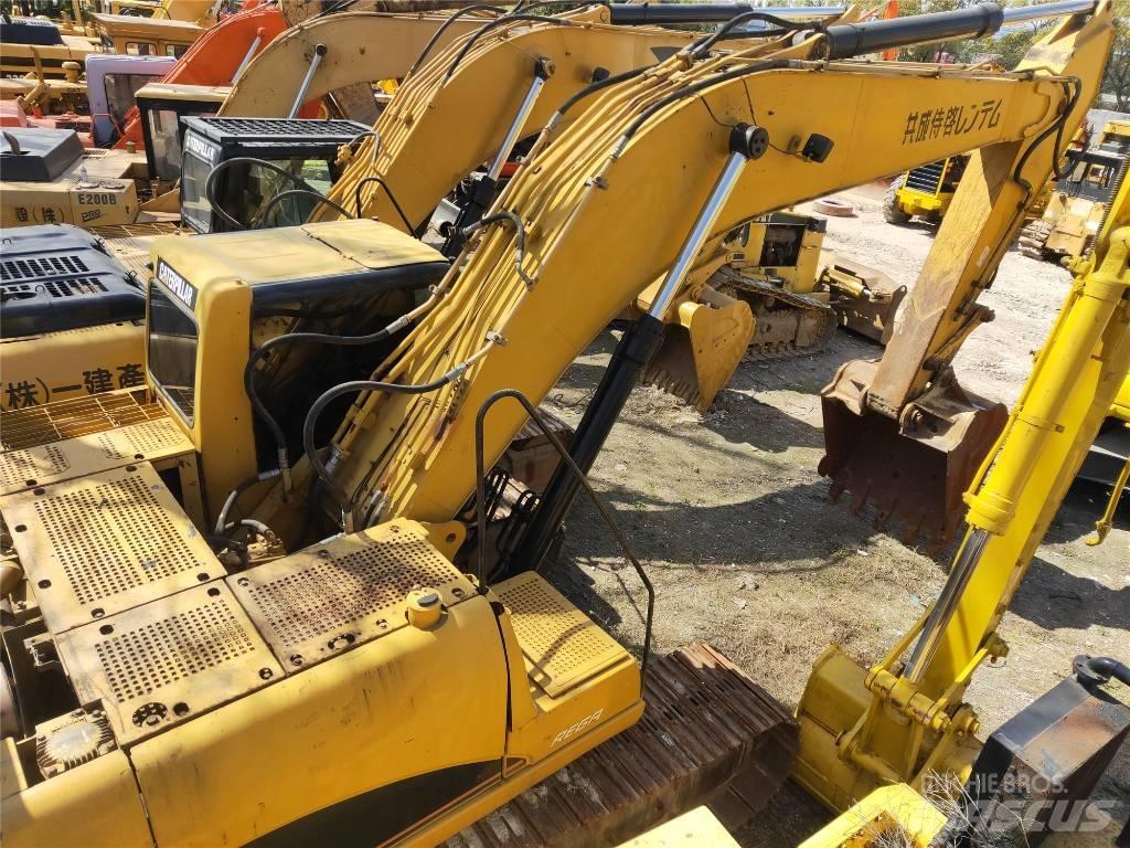 CAT 330C Gravemaskiner på larvebånd