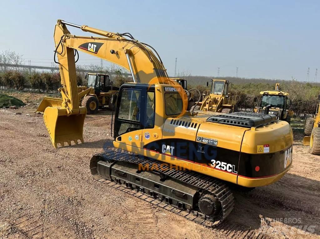 CAT 325 CL Gravemaskiner på larvebånd