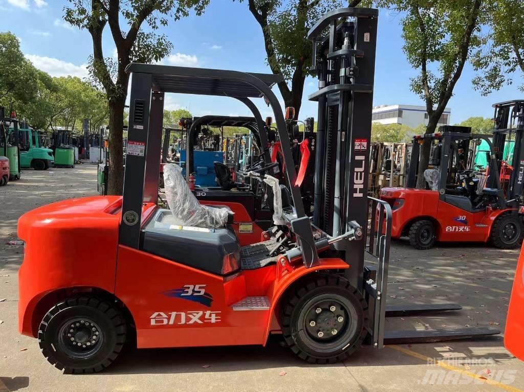 Heli FD 35 G Diesel gaffeltrucks