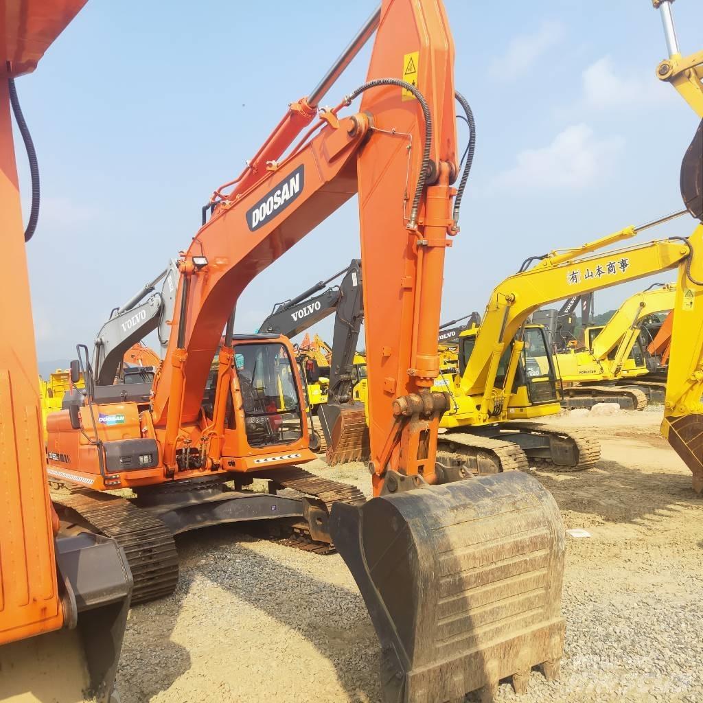 Doosan DX260LC Gravemaskiner på larvebånd