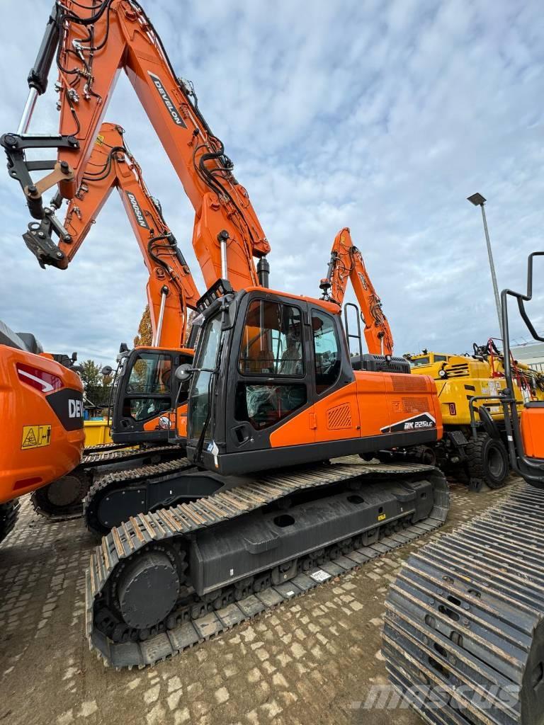 Doosan DX 225 LC-7 Gravemaskiner på larvebånd