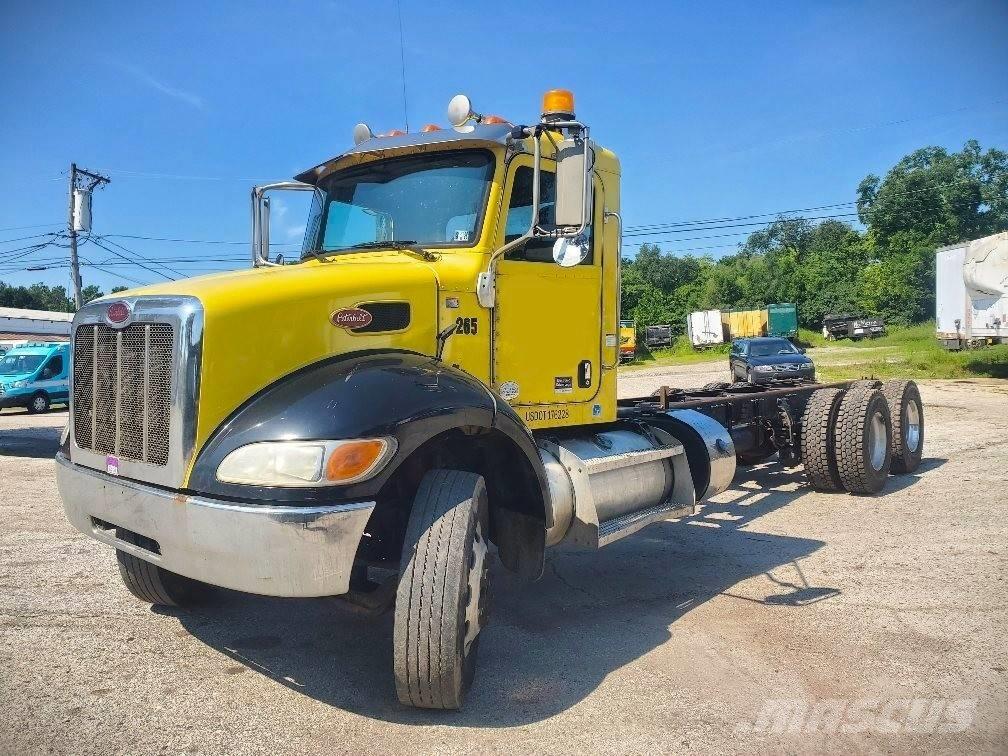 Peterbilt 348 Chassis