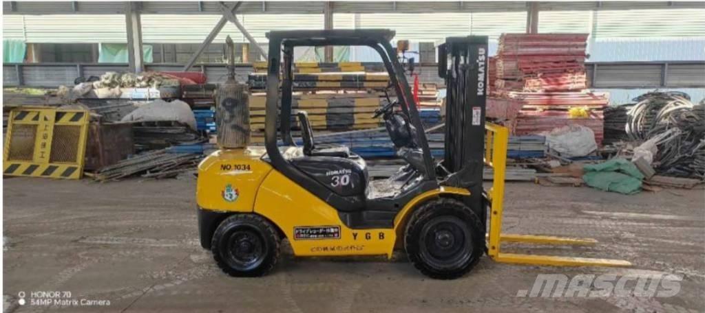 Komatsu FD 30 T-14 Diesel gaffeltrucks