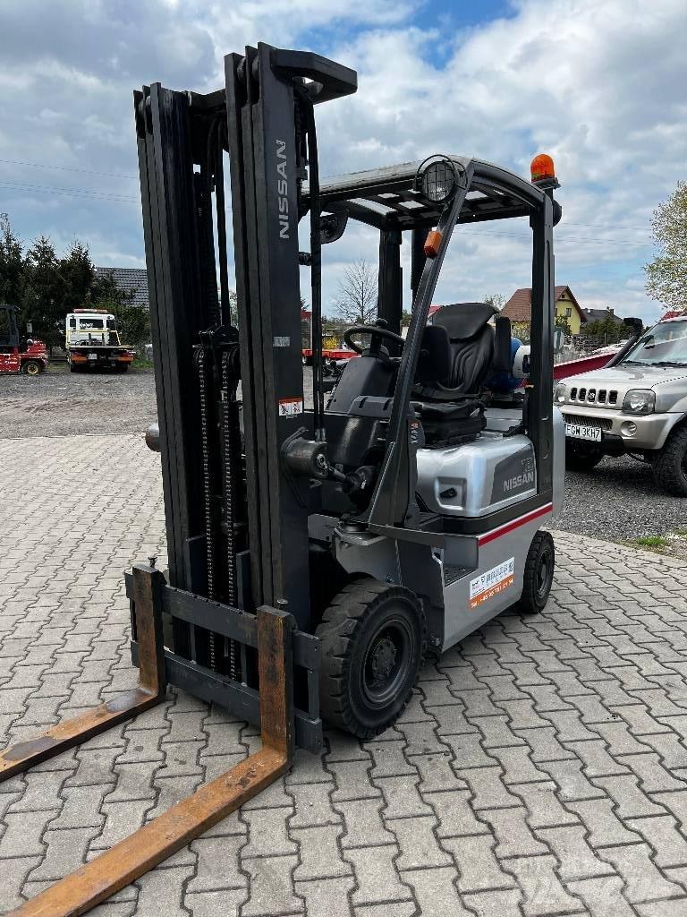 Nissan P1D1A18LQ LPG gaffeltrucks