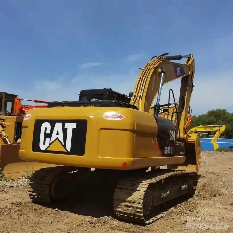 CAT 320 D L Midi-gravemaskiner 7t - 12t