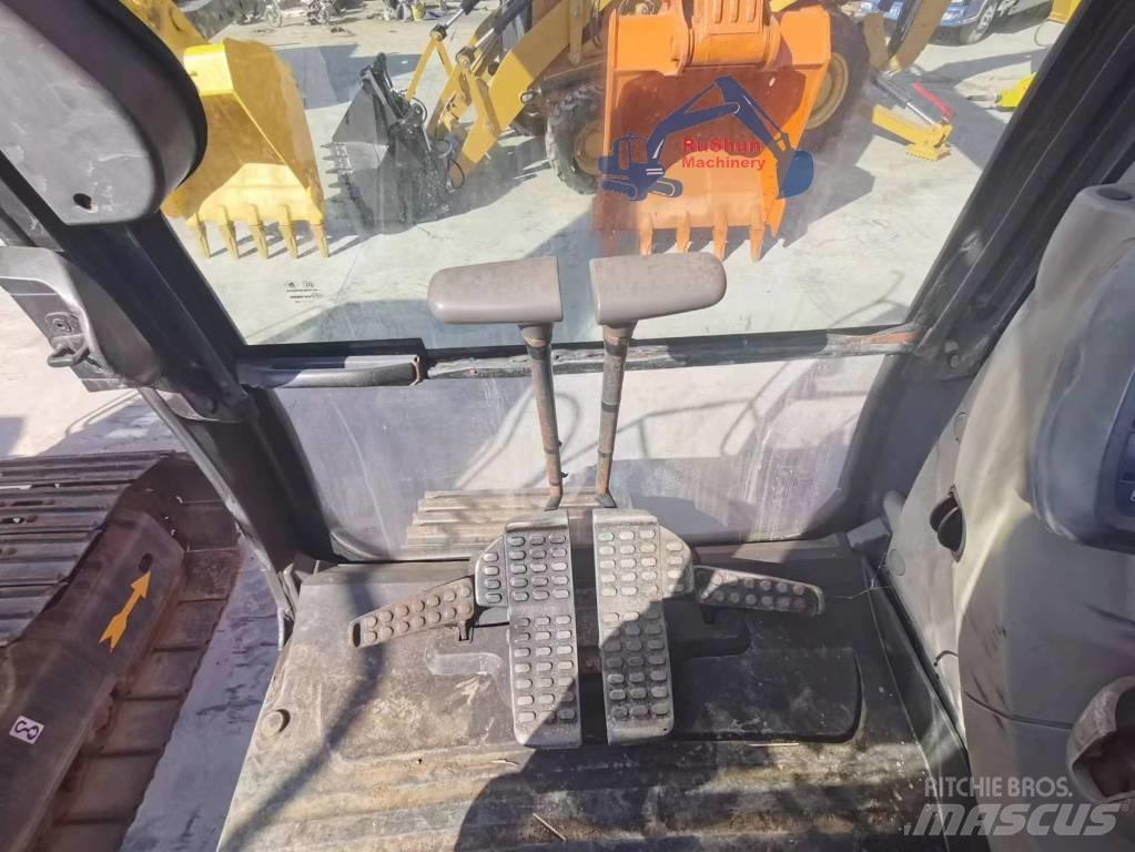 Hitachi ZX240-3 Gravemaskiner på larvebånd