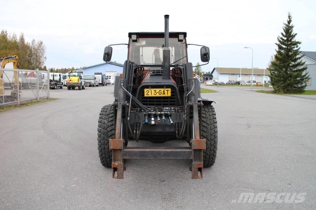 Valmet 815 Traktorer