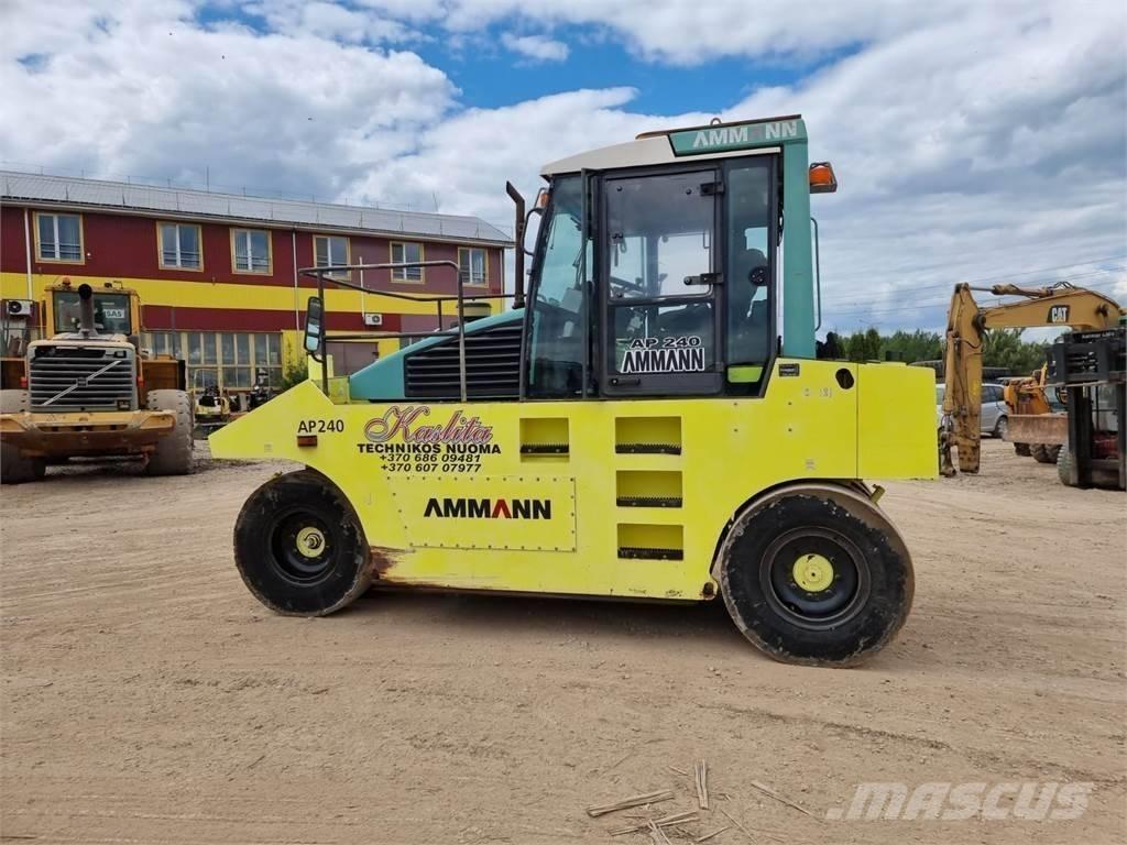 Ammann AP 240 Tromle med luftdæk