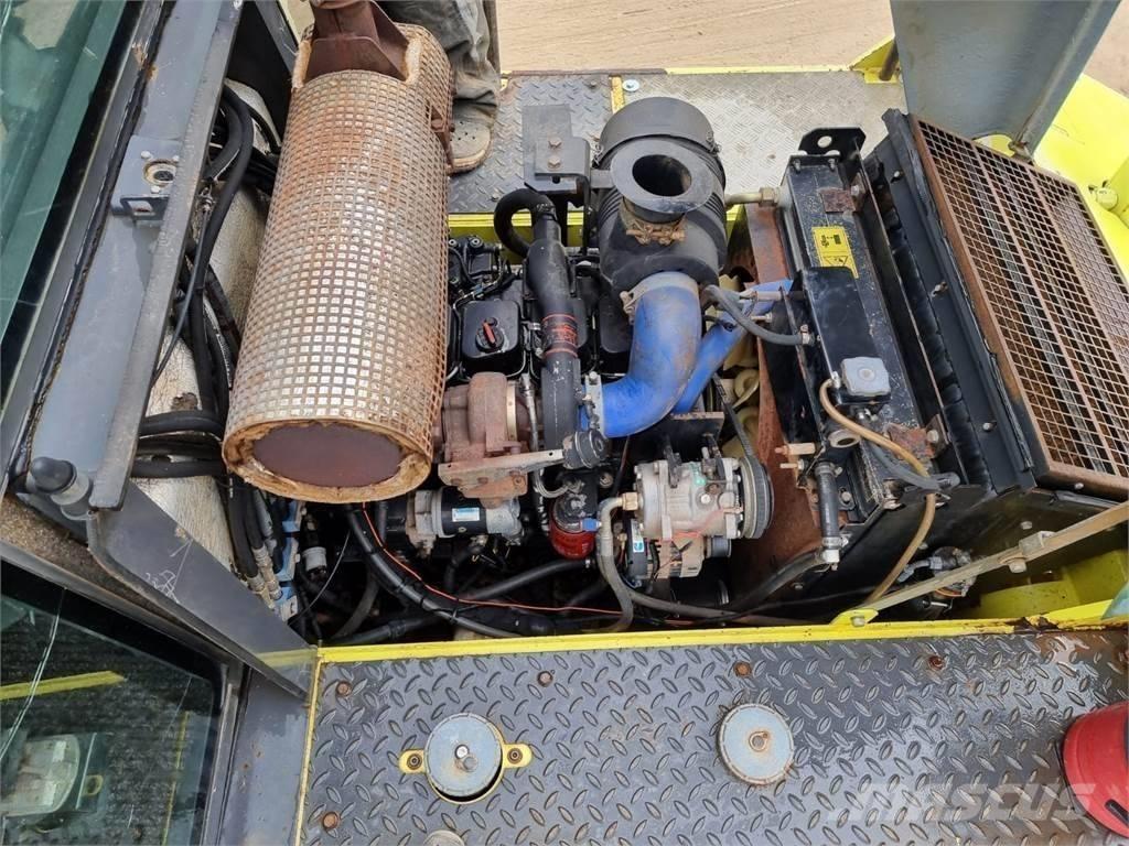 Ammann AP 240 Tromle med luftdæk