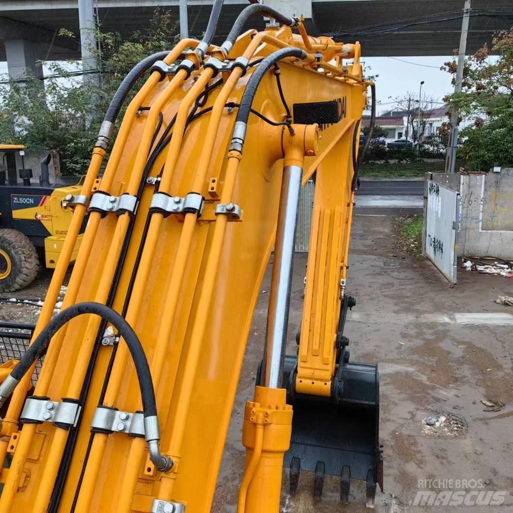 Hyundai R220LC-9 Gravemaskiner på larvebånd