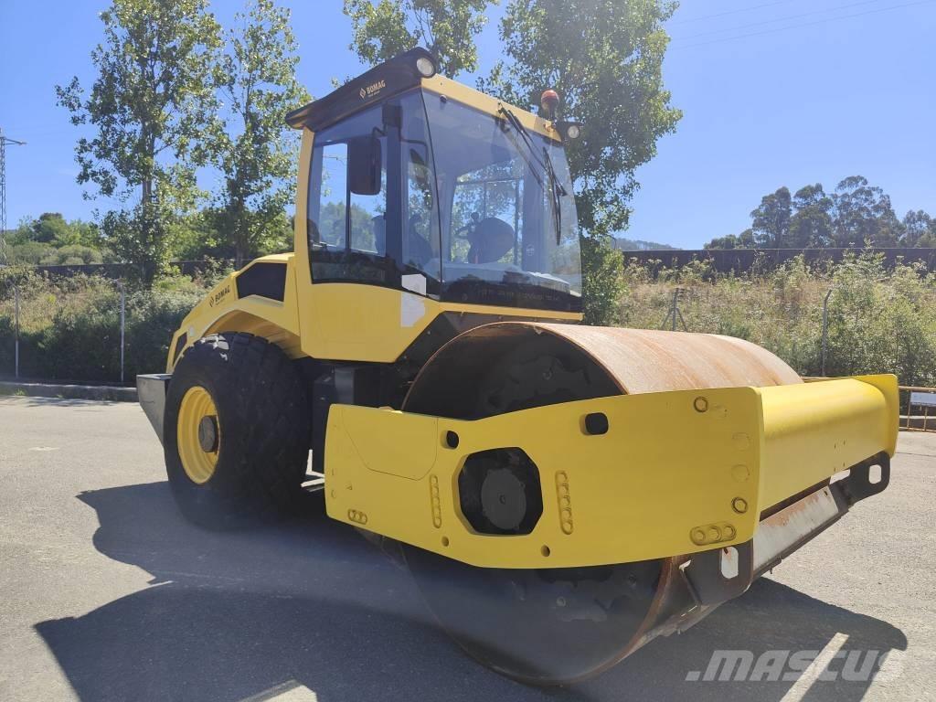 Bomag BW 211 D-50 Tromle med luftdæk