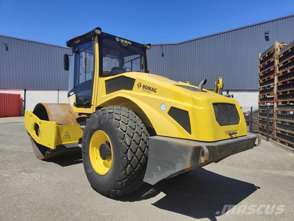 Bomag BW 211 D-50 Tromle med luftdæk