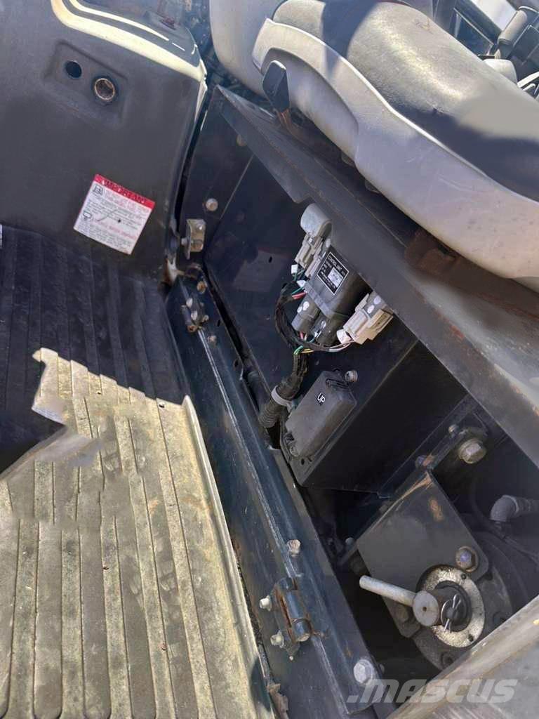 Hitachi ZX 27 U Minigravemaskiner