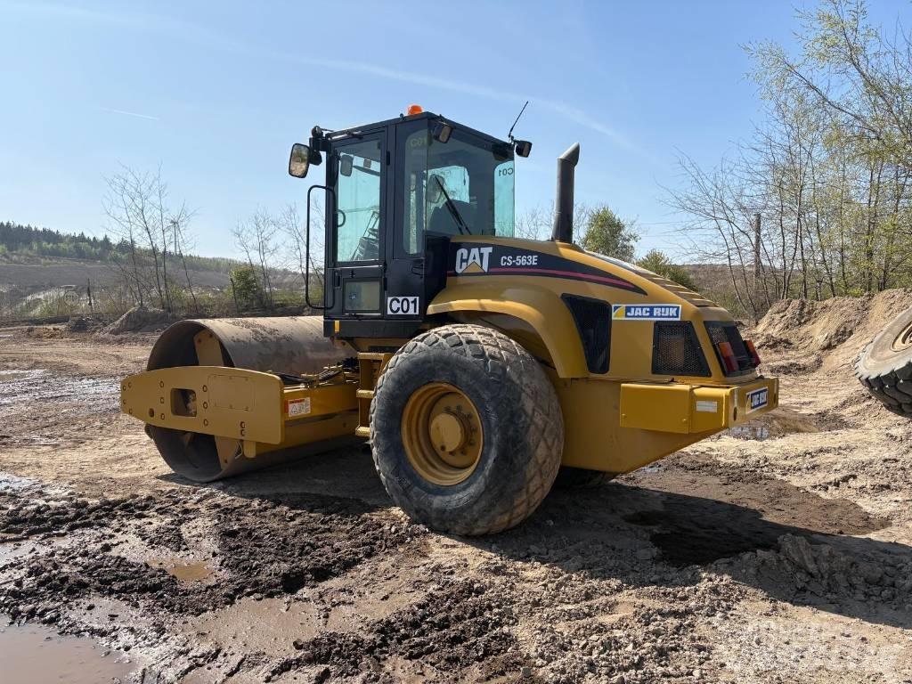 CAT CS 563 E Enkelt tromle