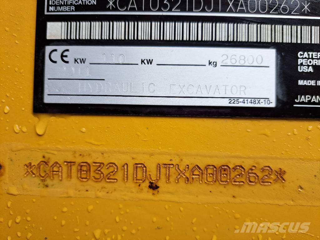 CAT 321 D Gravemaskiner på larvebånd