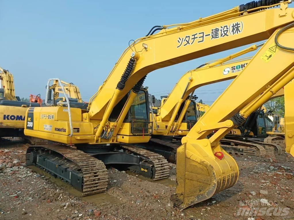 Komatsu PC 200-8 Gravemaskiner på larvebånd