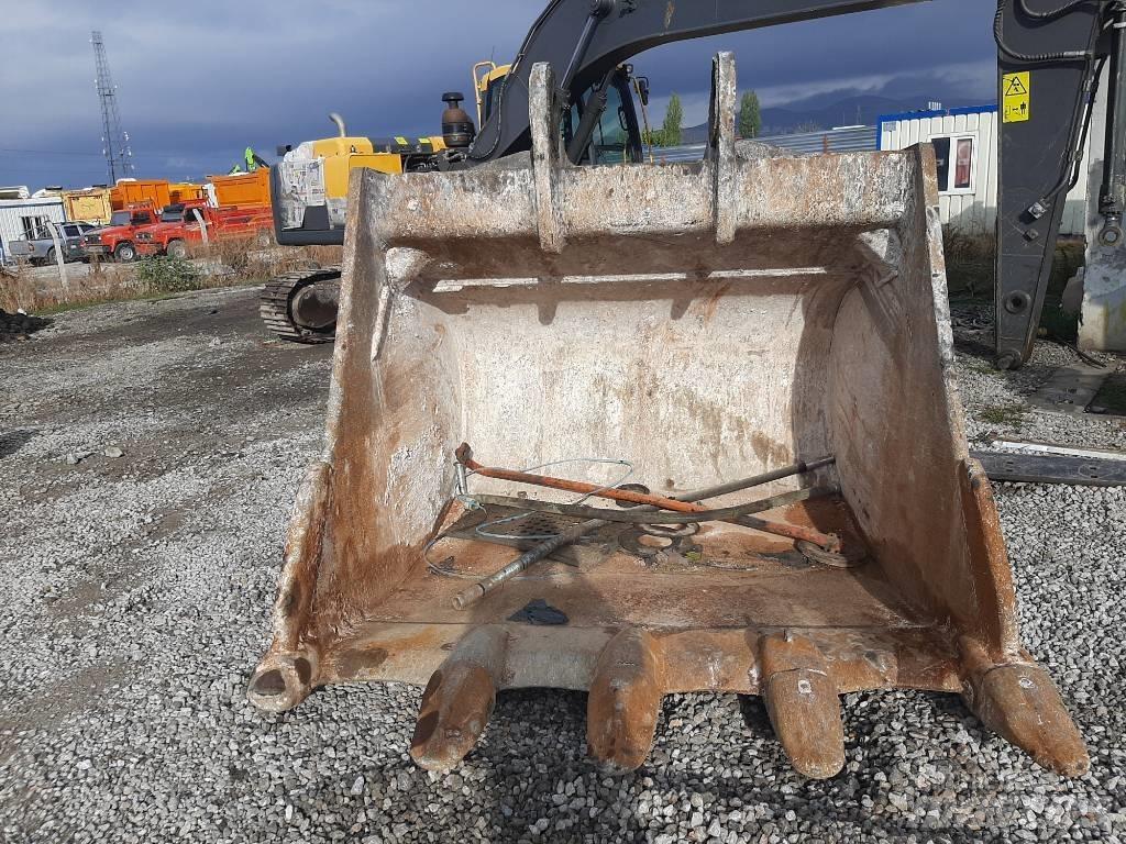Hitachi ZX 670 LC H Gravemaskiner på larvebånd