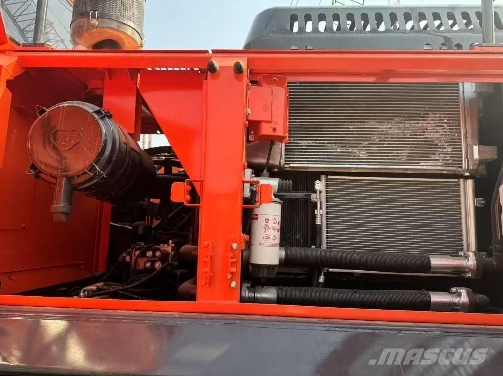 Doosan DX300 Gravemaskiner på larvebånd