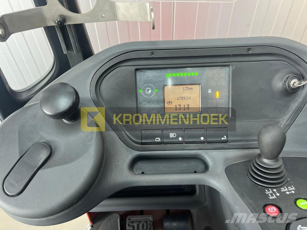 Linde R 16 Reachtruck