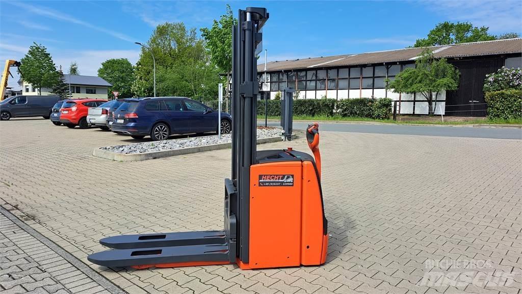 Linde L20 Gaffelstabler med gående fører