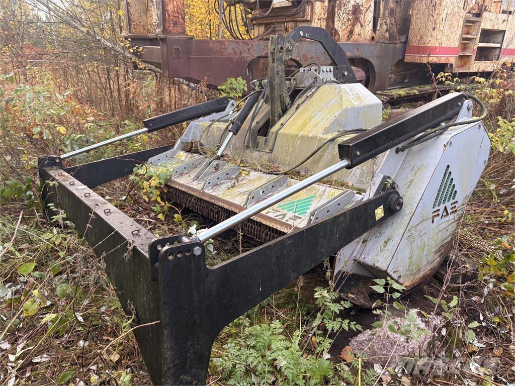 FAE UMM/S 225-130 Græsklippere og skårlæggere