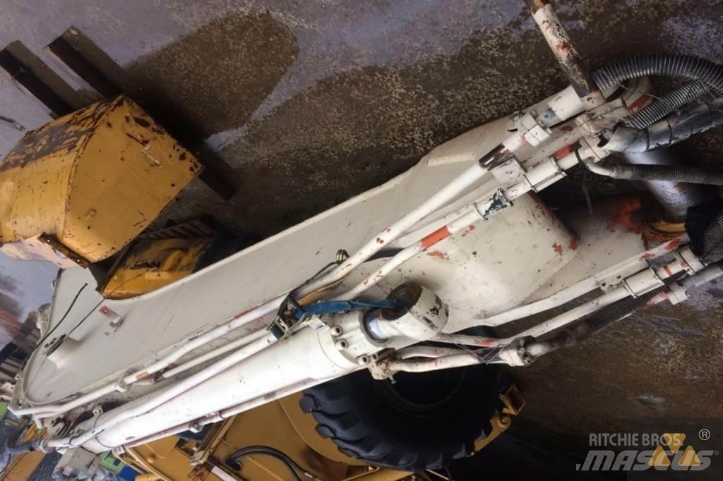 CAT Boom 330D Transport – Andet