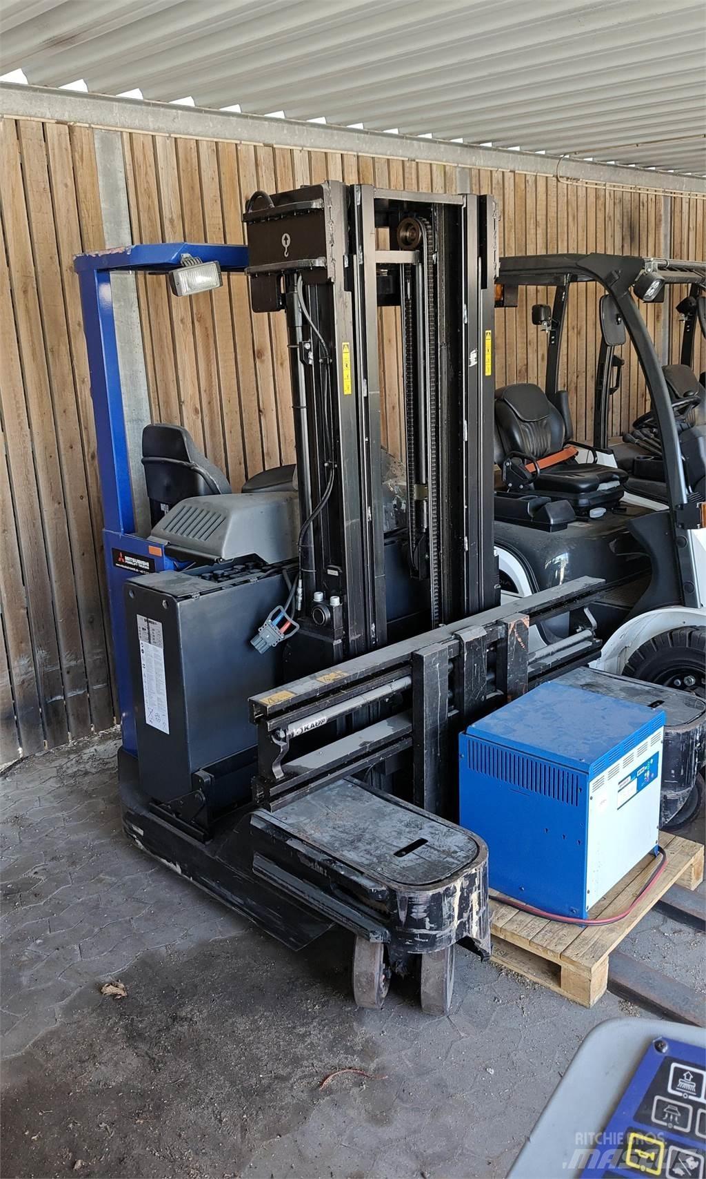 Rocla TEM25 4-vejs truck