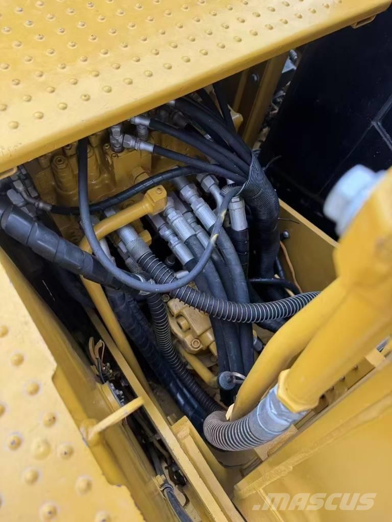 CAT 312 Gravemaskiner på larvebånd