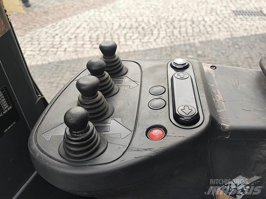 Linde R14X-03 Reachtruck