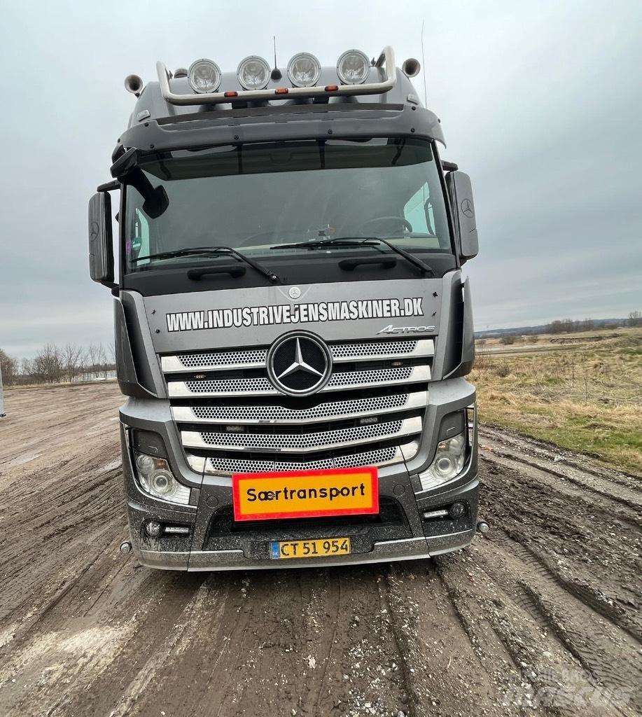 Mercedes-Benz 4158 Trækkere