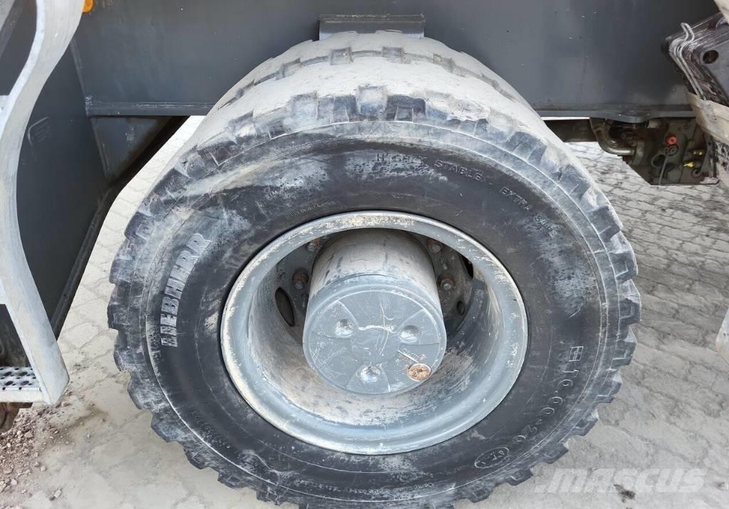 Liebherr LH 30 M Materialehåndteringsmaskiner