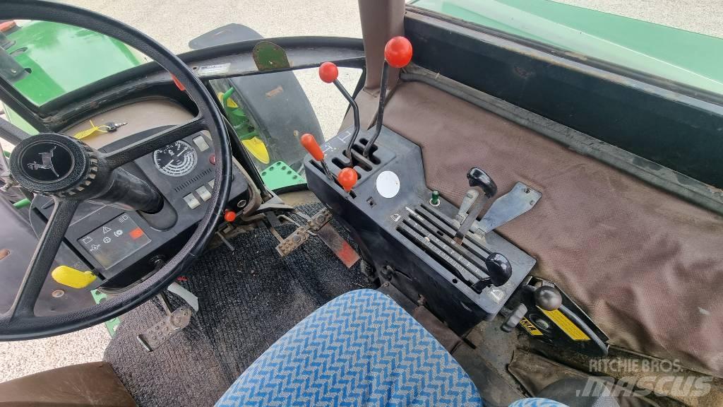 John Deere 2250 Traktorer