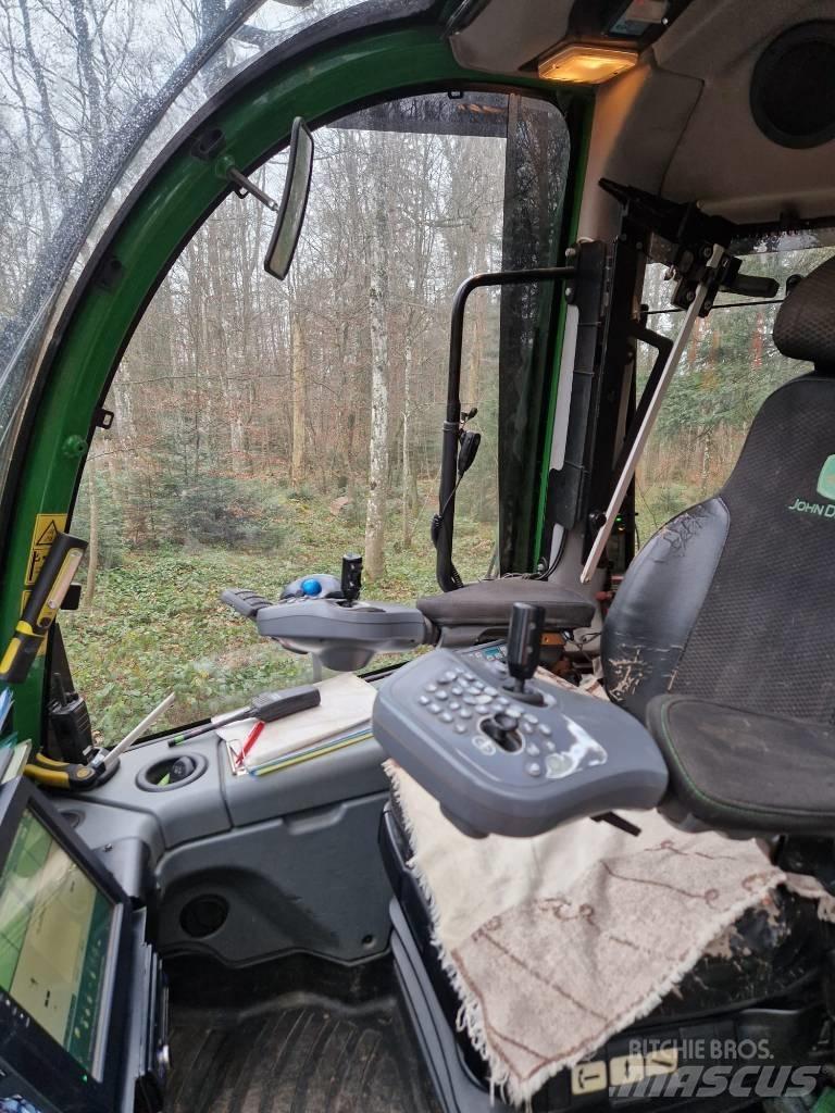 John Deere 1270 E Skovningsmaskiner