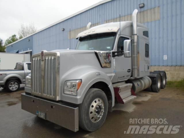 Kenworth W 990 Trækkere