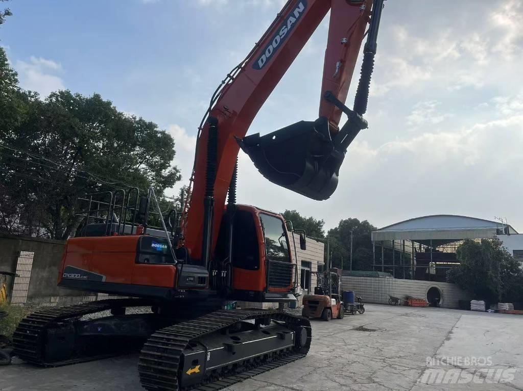 Doosan DX 300LC-9C Gravemaskiner på larvebånd