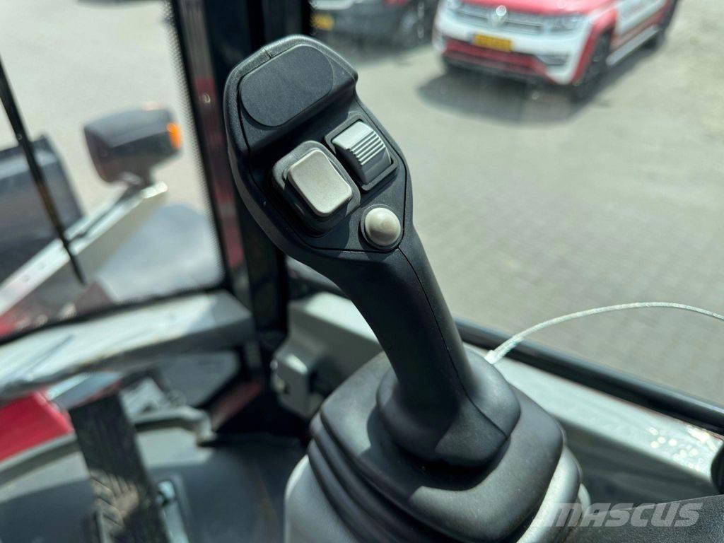 Yanmar V120 Læssemaskiner på hjul