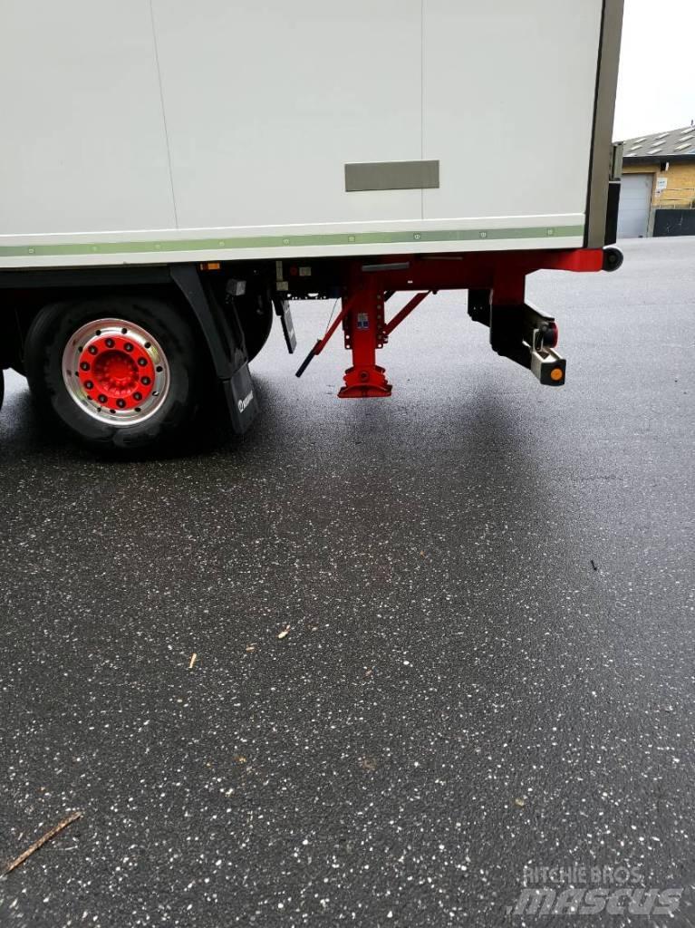 Krone Bokstrailer Semi-trailer med fast kasse