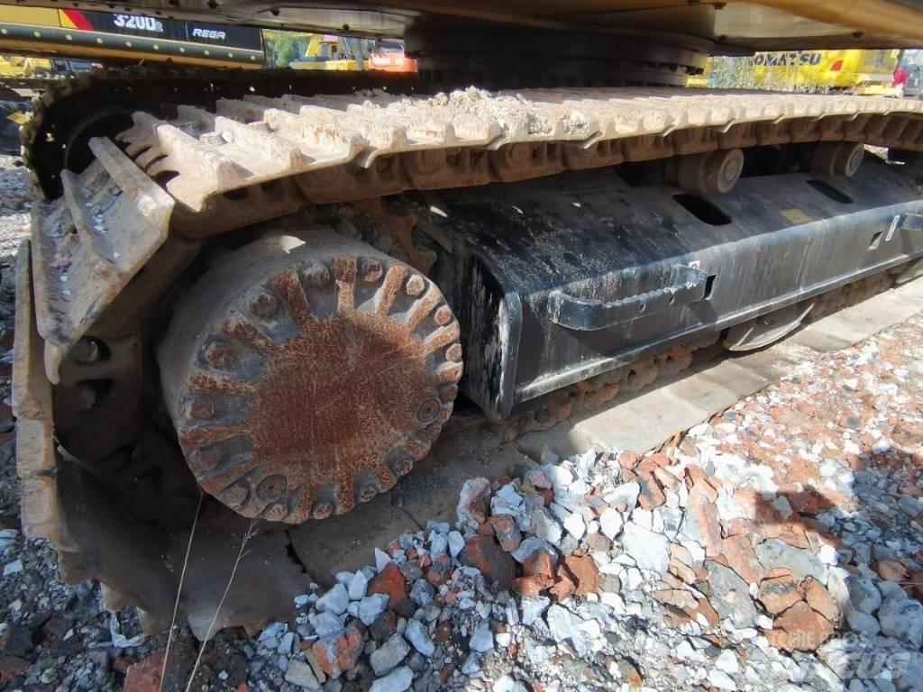 CAT 320 Midi-gravemaskiner 7t - 12t