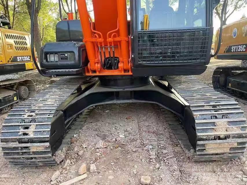 Hitachi ZX120 Gravemaskiner på larvebånd