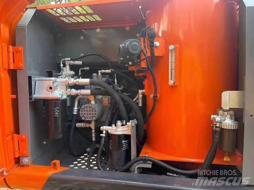 Hitachi ZX120 Gravemaskiner på larvebånd