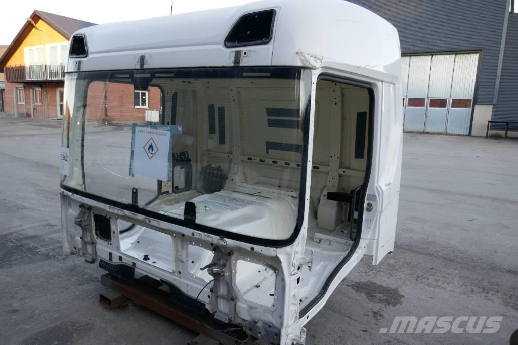 Scania P 410 Kabiner og interiør