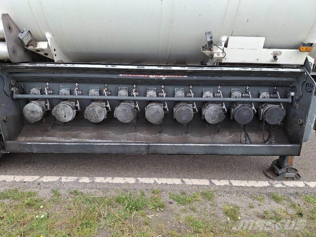 Acerbi ASO64003SP Semi-trailer med Tank