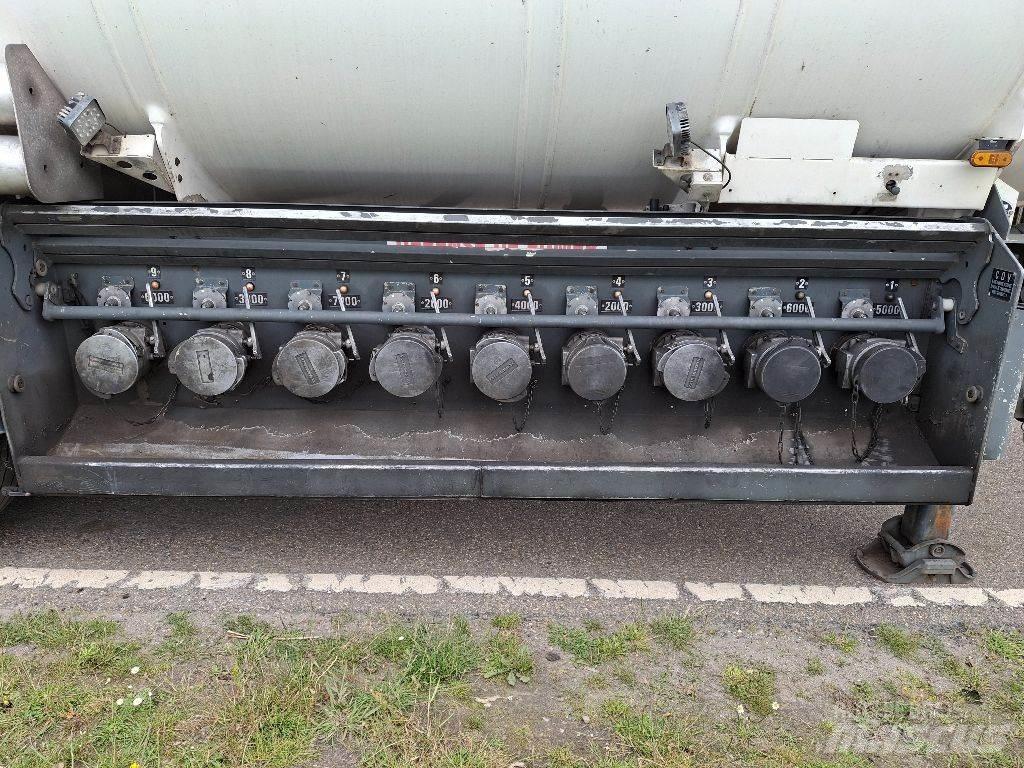 Acerbi ASO64003SP Semi-trailer med Tank