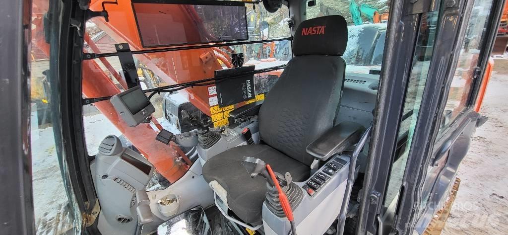 Hitachi ZX 210 LC-6 Gravemaskiner på larvebånd