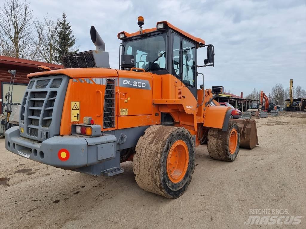 Doosan DL 200-3 Læssemaskiner på hjul