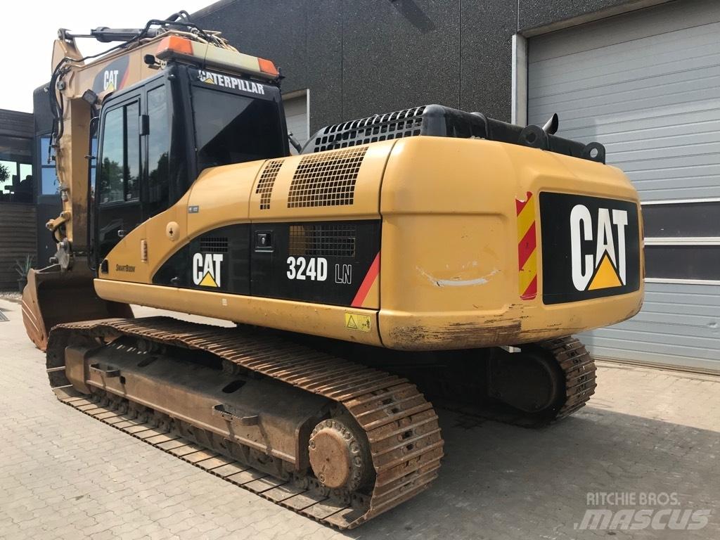 CAT 324D Gravemaskiner på larvebånd