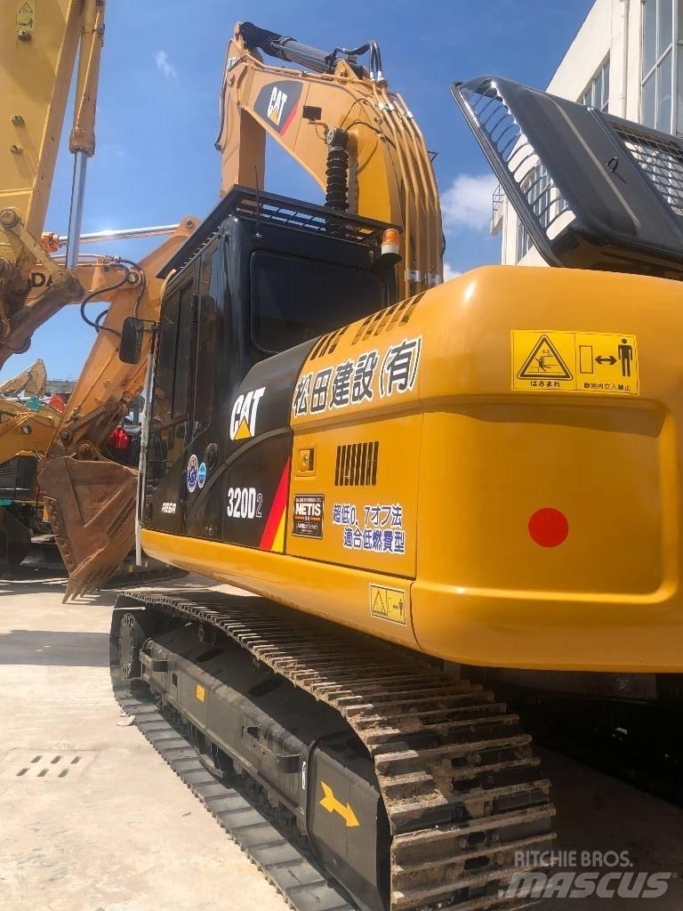 CAT 320 B L Gravemaskiner på larvebånd