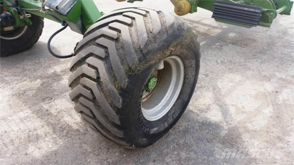 Krone Swadro 1400 Hømaskiner
