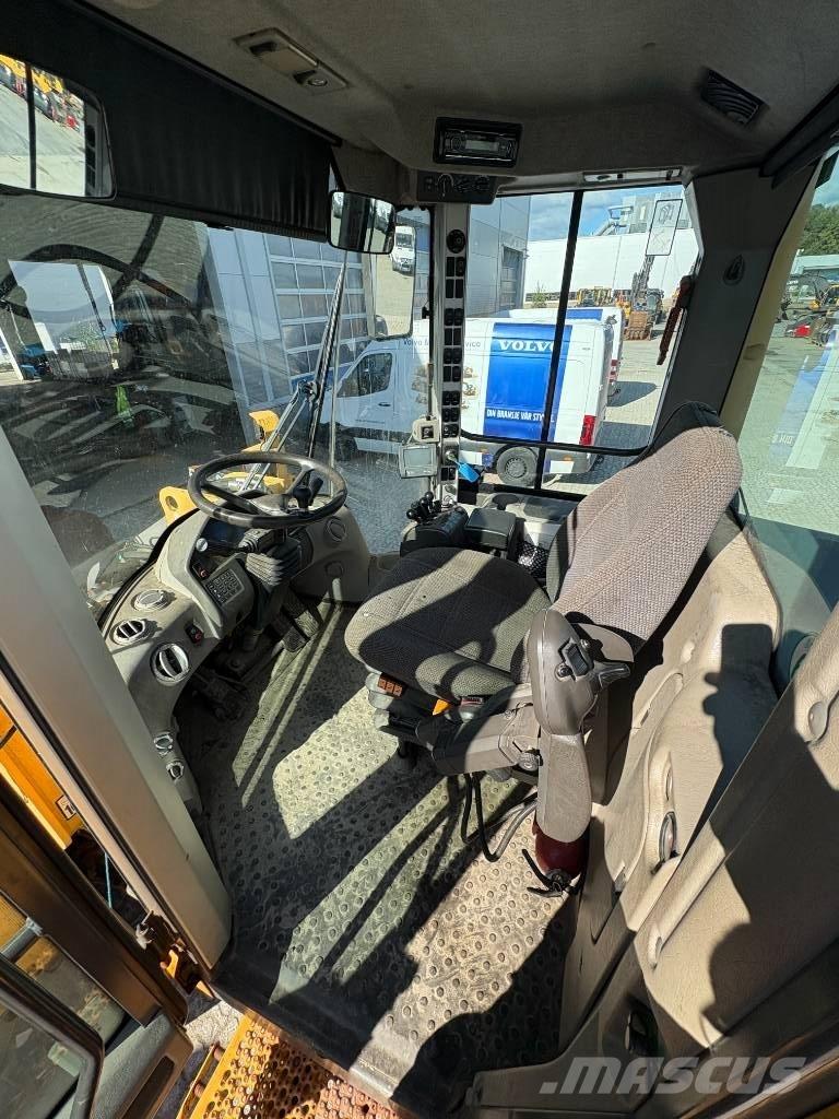 Volvo L110F Læssemaskiner på hjul